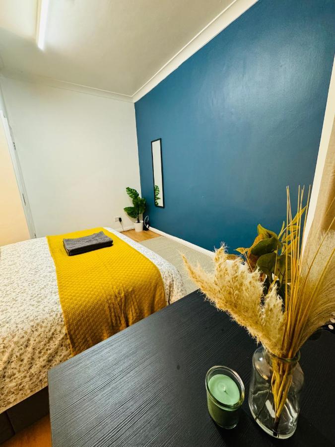2 Bedrooms House Near Central 런던 외부 사진